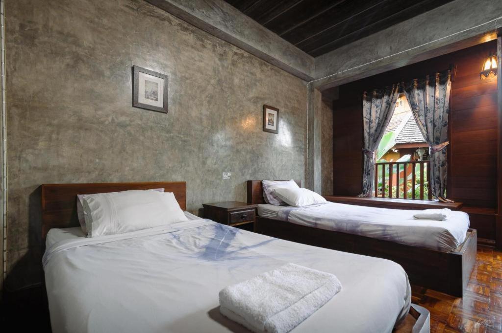 Huan Aumpron Resort Phrae Exterior photo